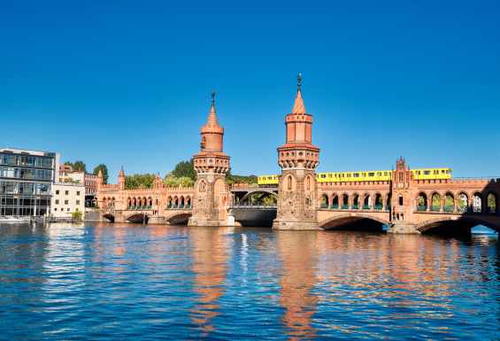 Condor-travel-solska-potovanja-Berlin-Oberbaum