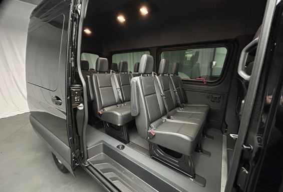 Sedezni red Mercedes ZDA