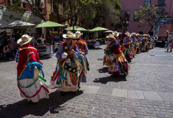 Floklorni plesalci v Mexico city